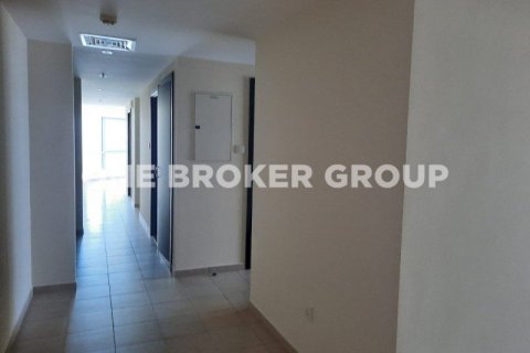 Снять в аренду квартиру в Дубай Марине, Дубай: 3 спальни, 153.6м², № 543 - фото 6