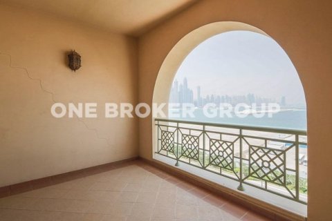 Appartement à Palm Jumeirah, Dubai, 2 chambres, 167.2 m², № 549 - photo 1