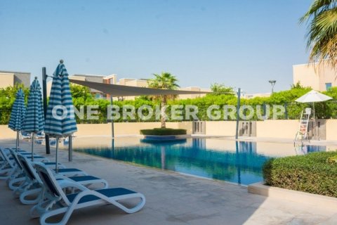 Villa à Al Barsha, Dubai, 3 chambres, 234.7 m², № 545 - photo 15