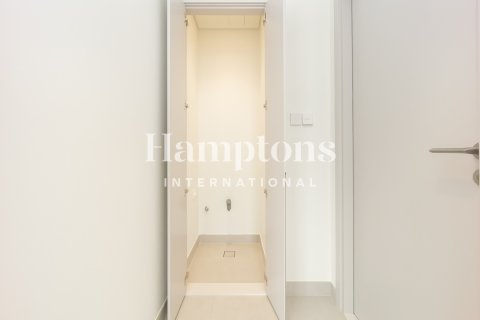 Apartment in Dubai Harbour, Dubai 1 bedroom, 80.10932787 sq.m. № 101193 - photo 4