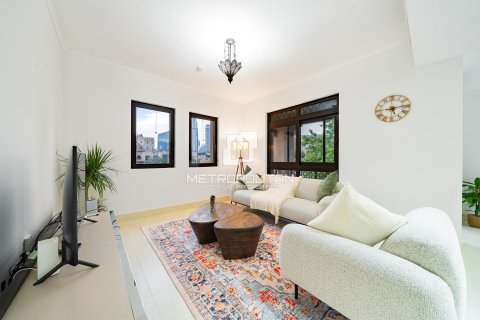 Купить квартиру в Yansoon, Old Town, Дубай: 2 спальни, 141м², № 73979 - фото 30