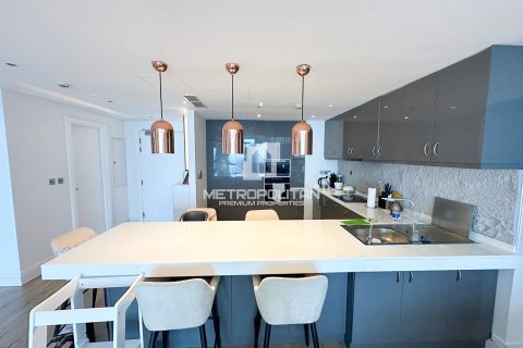 Apartment in Marina Residences, Palm Jumeirah, Dubai 3 bedrooms, 234 sq.m. № 73970 - photo 5