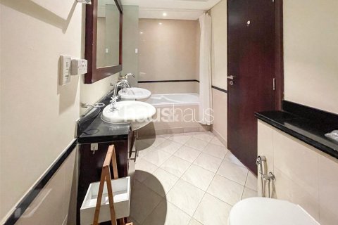 Снять в аренду квартиру в The Views, Дубай: 2 спальни, 131м², № 44922 - фото 14