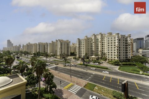 Снять в аренду квартиру в Пальме Джумейре, Дубай: 3 спальни, 237.6м², № 47511 - фото 6