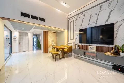 Купить таунхаус в Al Furjan, Дубай: 4 спальни, 343м², № 61792 - фото 2