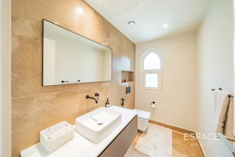 Villa en Victory Heights, Dubai Sports City, Dubai, 5 dormitorios, 446 m², № 61777 - foto 12