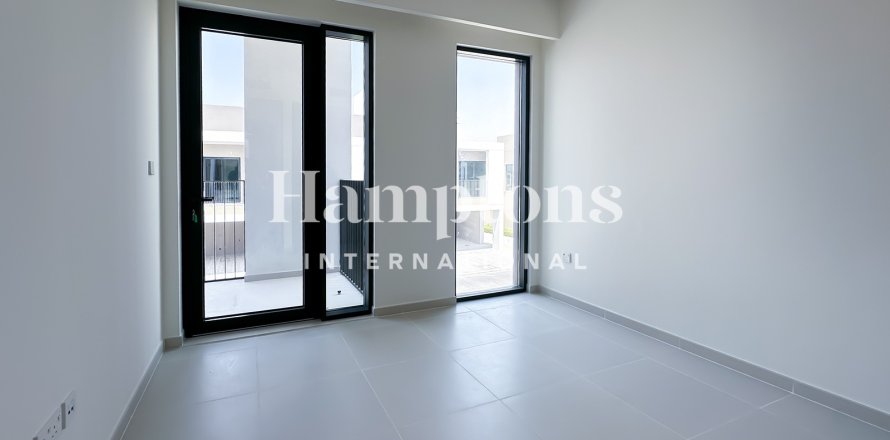 Таунхаус в Arabian Ranches 3, Дубай, 3 спальни, 125.12м², № 120283