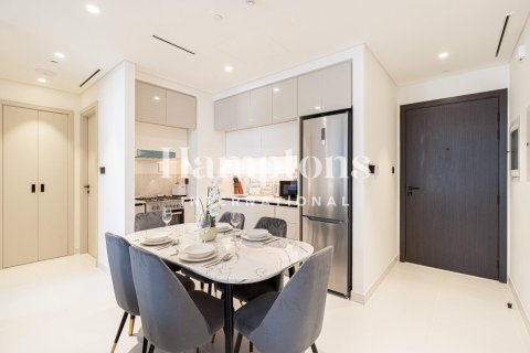 Apartment in Dubai Harbour, Dubai 1 bedroom, 68.84112300 sq.m. № 120279 - photo 5