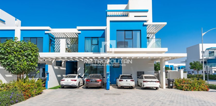 Townhouse in Damac Lagoons, Dubai 5 bedrooms, 302 sq.m. № 74055