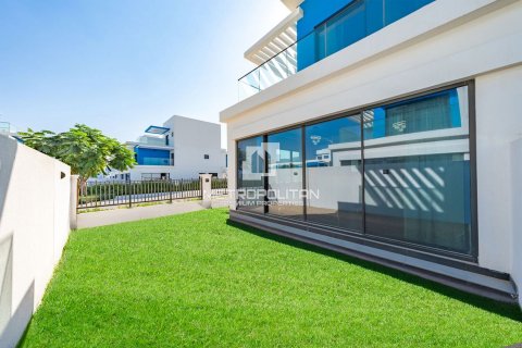 Townhouse in Damac Lagoons, Dubai 5 bedrooms, 302 sq.m. № 74055 - photo 26