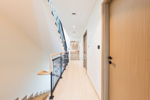 Townhouse in Damac Lagoons, Dubai 5 bedrooms, 302 sq.m. № 74055 - photo 11