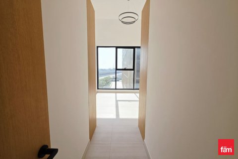 Снять в аренду квартиру в Бизнес-Бэе, Дубай: 3 спальни, 139.6м², № 67406 - фото 3