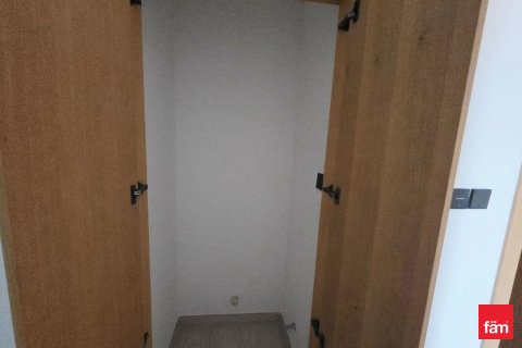 Снять в аренду квартиру в Бизнес-Бэе, Дубай: 3 спальни, 139.6м², № 67406 - фото 2