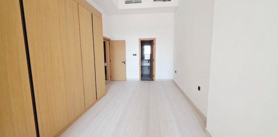 Квартира в Бизнес-Бэе, Дубай, 3 спальни, 139.6м², № 67406