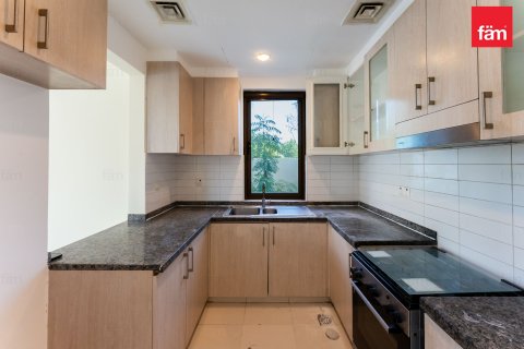 Villa in Reem, Dubai 3 bedrooms, 281.3 sq.m. № 67399 - photo 9