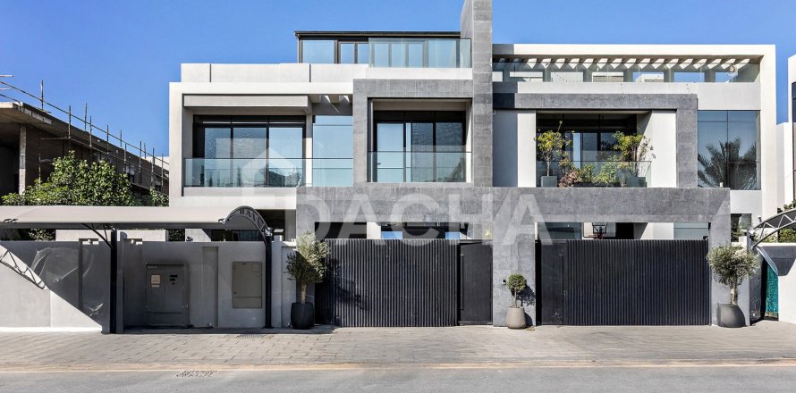 Villa in Nad Al Sheba 1, Nadd Al Sheba, Dubai 5 bedrooms, 465 sq.m. № 115701