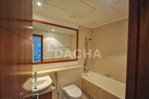 Apartment in Marina Promenade, Dubai Marina, Dubai 2 bedrooms, 124 sq.m. № 115707 - photo 4