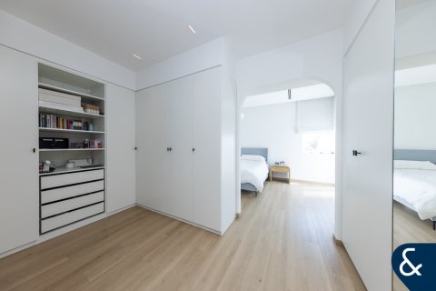 Villa in Arabian Ranches, Dubai 4 bedrooms, 465 sq.m. № 98527 - photo 17