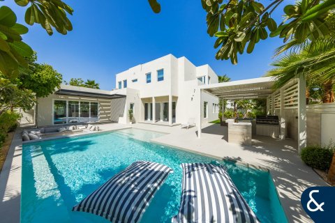Villa in Arabian Ranches, Dubai 4 bedrooms, 465 sq.m. № 98527