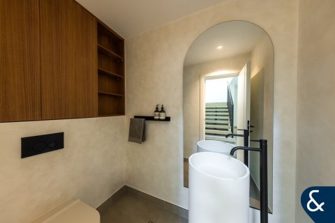 Villa in Arabian Ranches, Dubai 4 bedrooms, 465 sq.m. № 98527 - photo 7