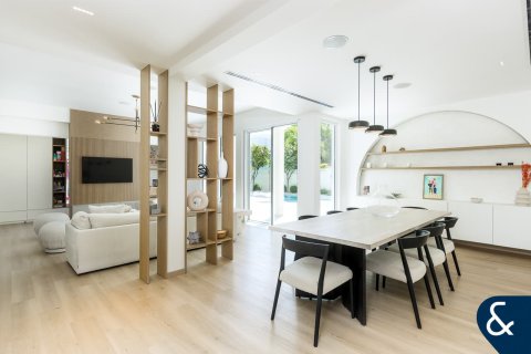 Villa in Arabian Ranches, Dubai 4 bedrooms, 465 sq.m. № 98527 - photo 5