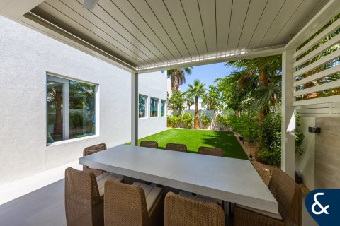 Villa in Arabian Ranches, Dubai 4 bedrooms, 465 sq.m. № 98527 - photo 21