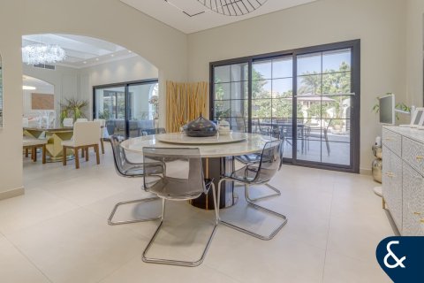 Villa in The Villa, Dubai 5 bedrooms, 661 sq.m. № 98518 - photo 5