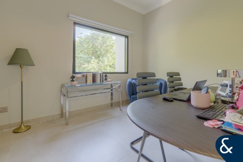 Villa in The Villa, Dubai 5 bedrooms, 661 sq.m. № 98518 - photo 21