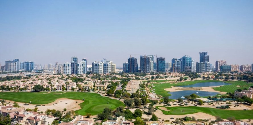 Penthouse in Dubai Sports City, Dubai 4 bedrooms, 455.7 sq.m. № 55212