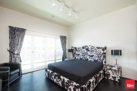 Ático en Dubai Sports City, Dubai, 4 dormitorios, 455.7 m², № 55212 - foto 12