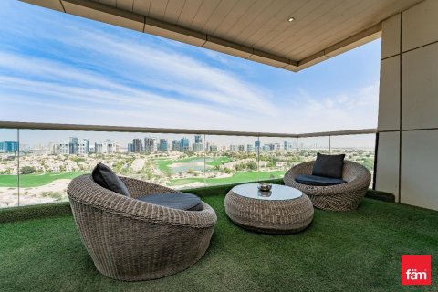 Ático en Dubai Sports City, Dubai, 4 dormitorios, 455.7 m², № 55212 - foto 1