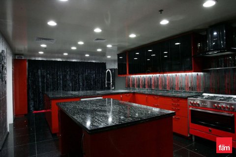 Ático en Dubai Sports City, Dubai, 4 dormitorios, 455.7 m², № 55212 - foto 9