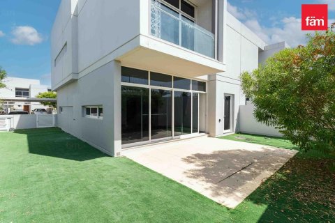 Adosado en Dubai, 3 dormitorios, 223 m², № 55203 - foto 1