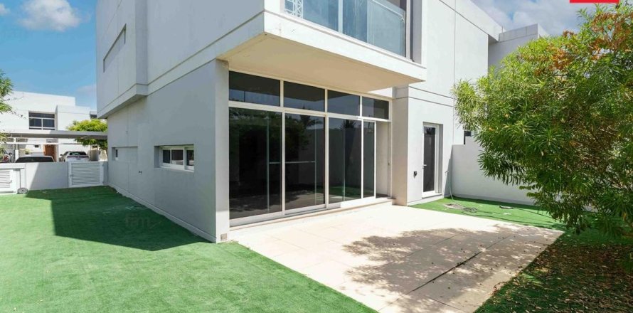 Adosado en Dubai, 3 dormitorios, 223 m², № 55203