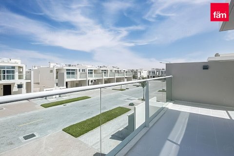 Adosado en Dubai, 3 dormitorios, 167.4 m², № 55215 - foto 8