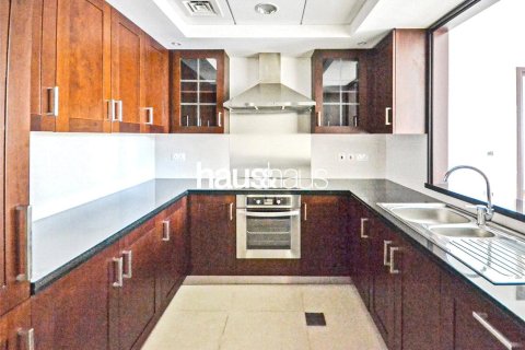 Appartement à 29 Burj Boulevard, Downtown Dubai (Downtown Burj Dubai), Dubai, 1 chambre, 98 m², № 43605 - photo 3