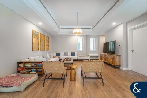 Townhouse in Victory Heights, Dubai Sports City, Dubai 4 bedrooms, 311 sq.m. № 74405 - photo 4