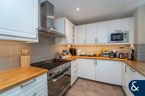 Townhouse in Victory Heights, Dubai Sports City, Dubai 4 bedrooms, 311 sq.m. № 74405 - photo 6