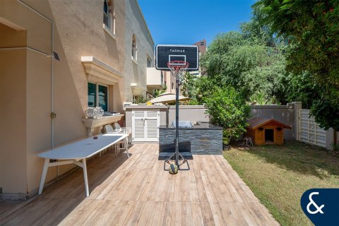 Townhouse in Victory Heights, Dubai Sports City, Dubai 4 bedrooms, 311 sq.m. № 74405 - photo 17