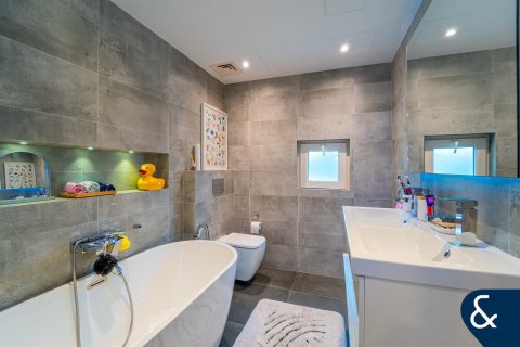 Townhouse in Victory Heights, Dubai Sports City, Dubai 4 bedrooms, 311 sq.m. № 74405 - photo 15