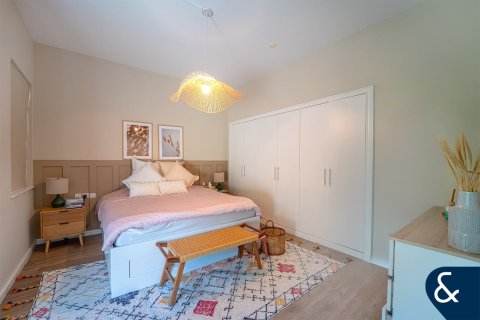 Townhouse in Victory Heights, Dubai Sports City, Dubai 4 bedrooms, 311 sq.m. № 74405 - photo 7