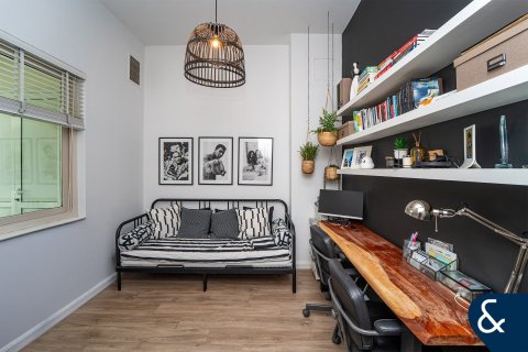 Townhouse in Victory Heights, Dubai Sports City, Dubai 4 bedrooms, 311 sq.m. № 74405 - photo 14