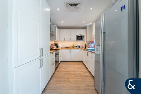 Townhouse in Victory Heights, Dubai Sports City, Dubai 4 bedrooms, 311 sq.m. № 74405 - photo 2