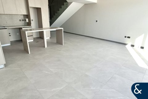 Купить таунхаус в District 7, Мохаммед Бин Рашид Сити, Дубай: 3 спальни, 154м², № 74406 - фото 9