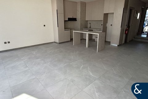 Купить таунхаус в District 7, Мохаммед Бин Рашид Сити, Дубай: 3 спальни, 154м², № 74406 - фото 8