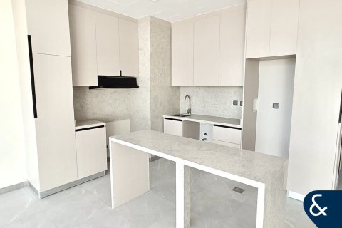 Купить таунхаус в District 7, Мохаммед Бин Рашид Сити, Дубай: 3 спальни, 154м², № 74406 - фото 3