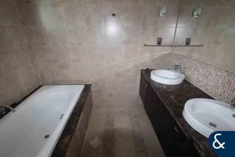 Villa in Legacy, Jumeirah Park, Dubai 3 bedrooms, 285 sq.m. № 74400 - photo 8