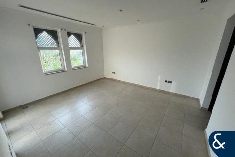 Villa in Legacy, Jumeirah Park, Dubai 3 bedrooms, 285 sq.m. № 74402 - photo 9