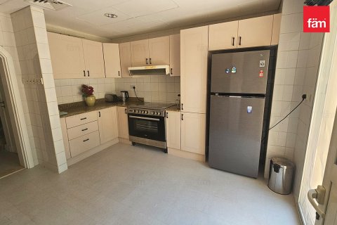 Villa à Dubai, 3 chambres, 417.3 m², № 111724 - photo 8
