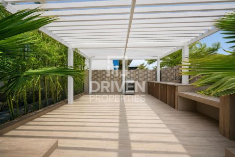 Villa in Dubai 6 bedrooms, 608.51 sq.m. № 135394 - photo 4